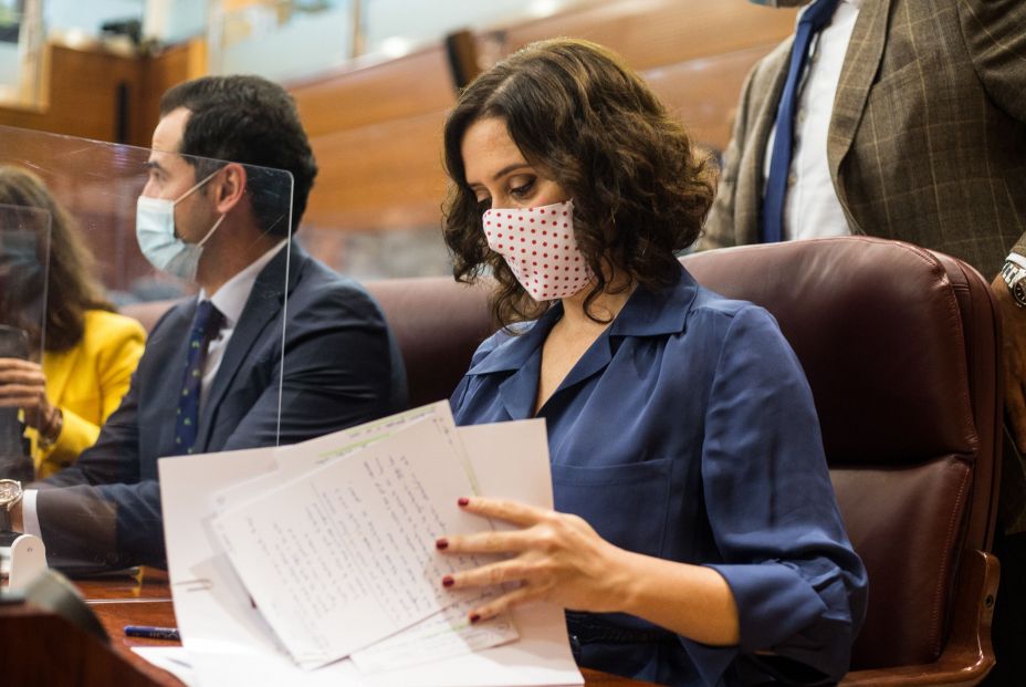 Ayuso: "Pedimos a los madrileños que no salgan de la capital" Ayuso: "Pedimos a los madrileños que no salgan de la capital"