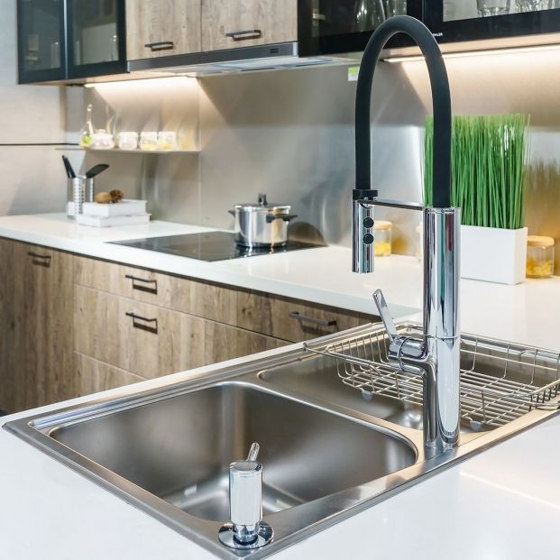 bigstock Stainless Kitchen Sink And Tap 283951513