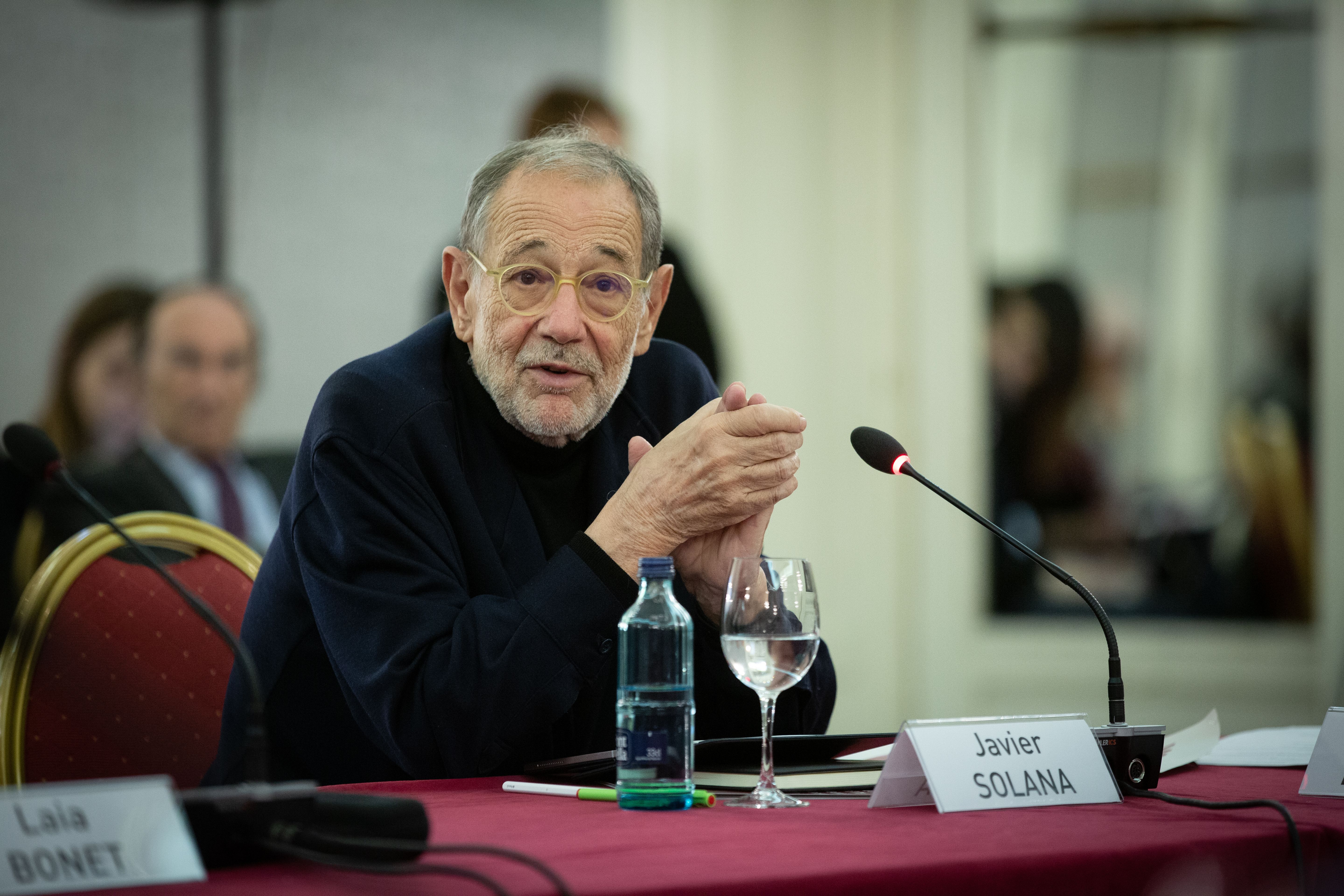 Javier Solana apela al espíritu de concordia de la Transición ante la polarización que vive España