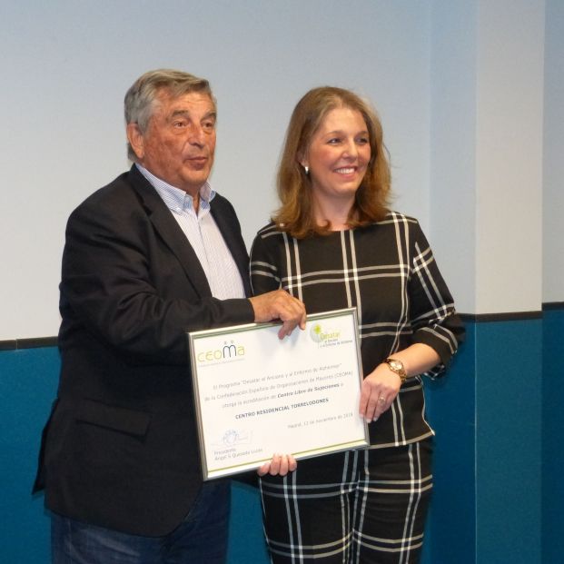 CEOMA acredita como Centro Libre de Sujeciones a Sanitas Residencial Torrelodones CEOMA acredita como Centro Libre de Sujeciones a Sanitas Residencial Torrelodones