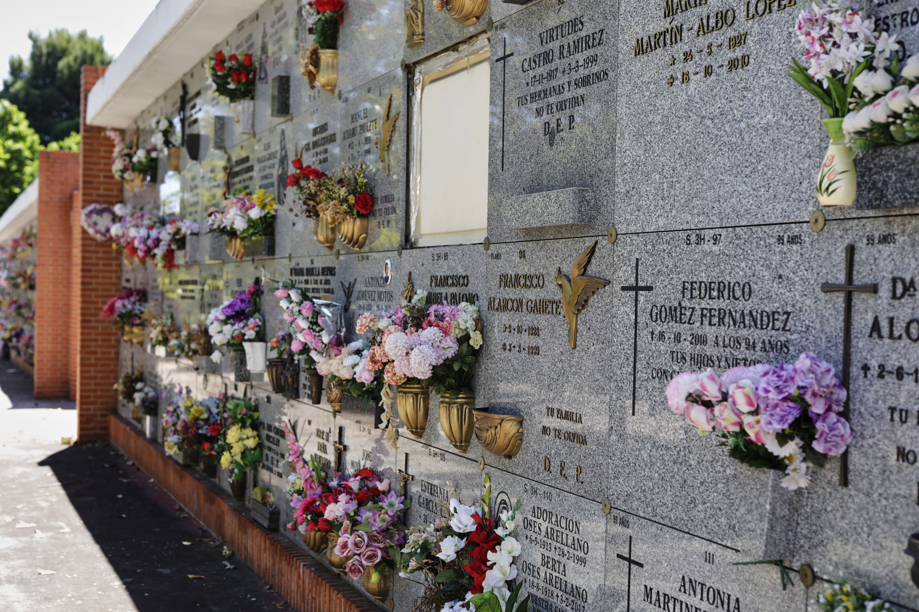 EuropaPress 3134156 nichos cementerio sur carabanchel madrid hoy permiten velatorios 15
