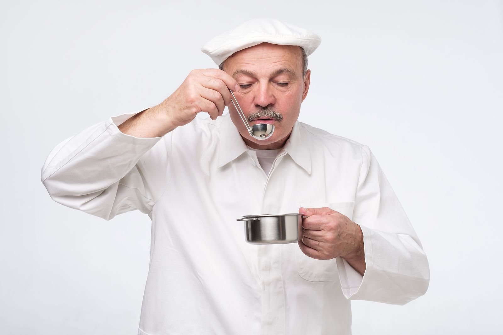 'Comer por los ojos': las personas con mayor respuesta neuronal al ver y oler comida comen en exceso 'Comer por los ojos': las personas con mayor respuesta neuronal al ver y oler comida comen en exceso