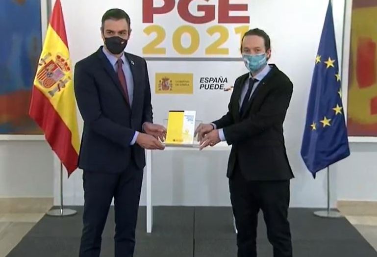 Pedro Sánchez y Pablo Iglesias durante la presentación de los Presupuestos Generales del Estado 2021