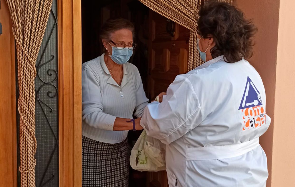 La iniciativa que lleva menús equilibrados a casa de los mayores de la Guadalajara vacía por 4 euros La iniciativa que lleva menús equilibrados a casa de los mayores de la Guadalajara vacía por 4 euros