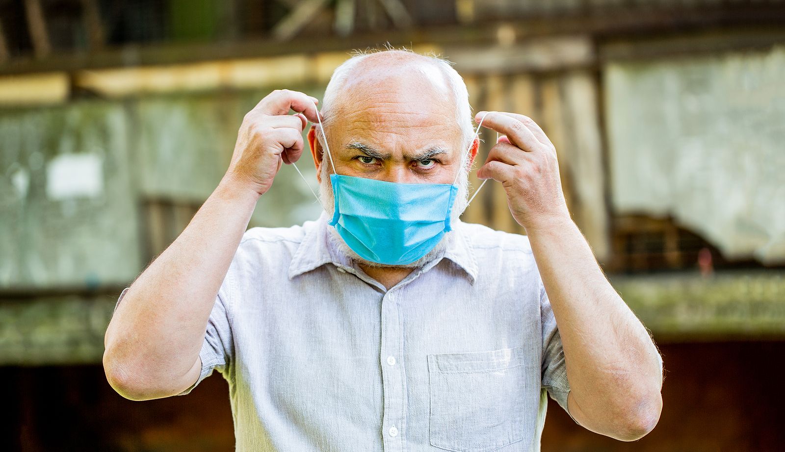 Un experto del CSIC lanza un aviso sobre las mascarillas quirúrgicas que puede salvarte del contagio