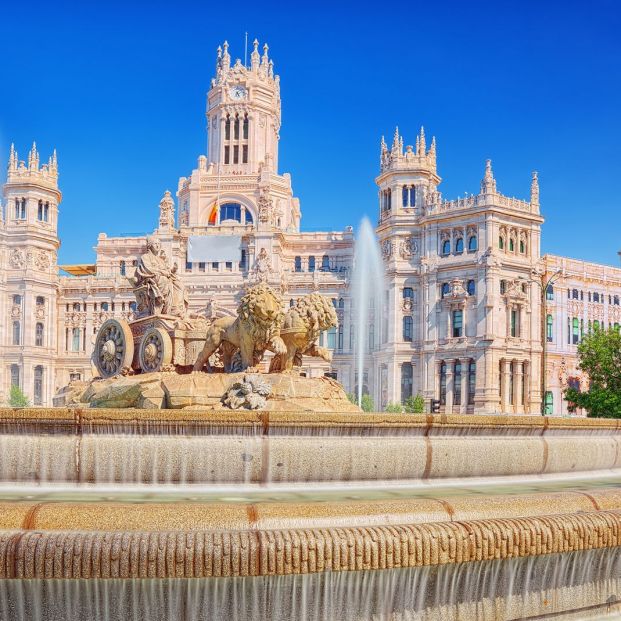  Fuentes bonitas España (bigstock Fountain Of The Goddess Cibeles)