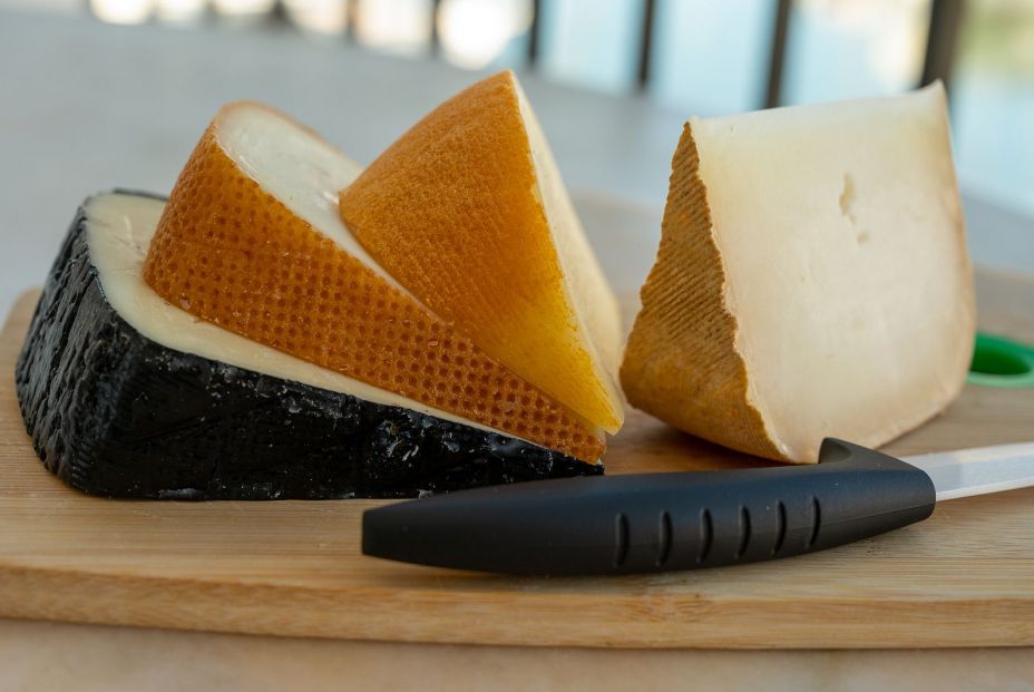 El universo de los quesos. Conoce sus características según su elaboración