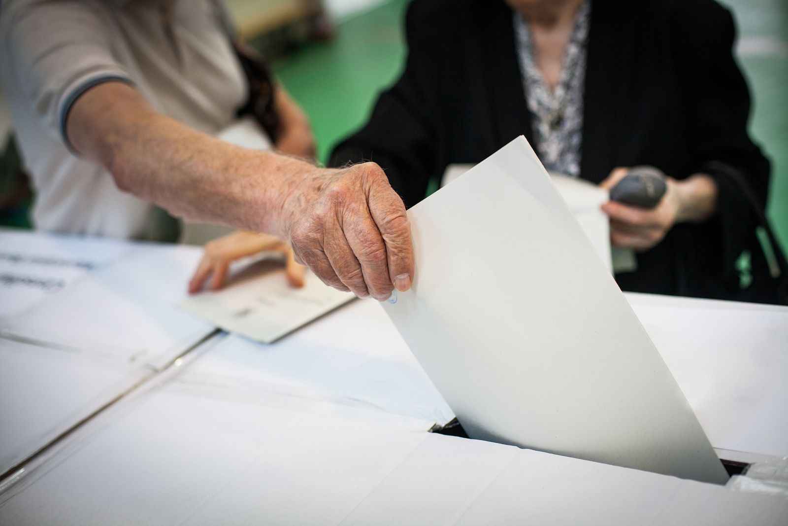 Elecciones 28A: Cifra récord de electores mayores