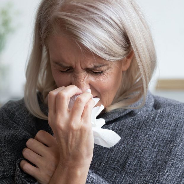 Cómo diferenciar los síntomas de la gripe, el catarro y la Covid-19