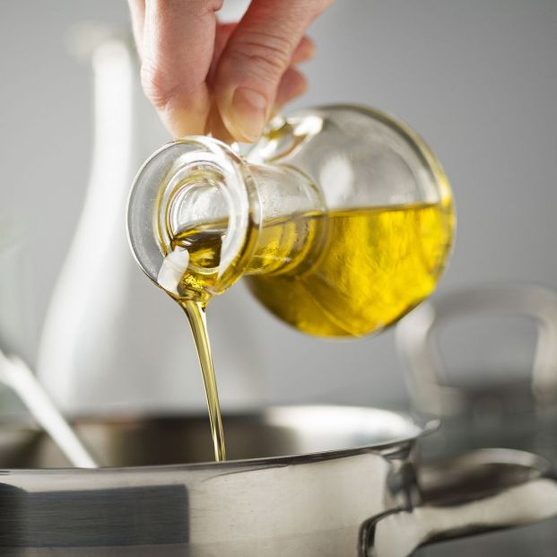 Dónde y cómo se puede reciclar aceite de cocina (Bigstock)
