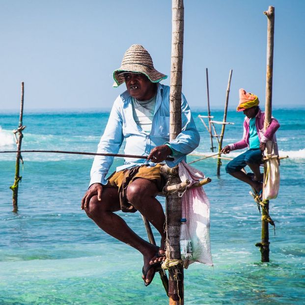 Pescadores típicos en Sri Lanka (bigstock) Pescadores típicos en Sri Lanka (bigstock)