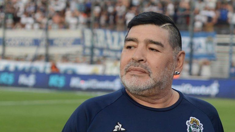 Maradona. Maradona.