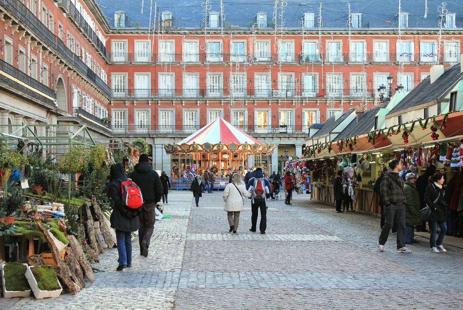 bigstock Christmas Market In Madrid 161164160