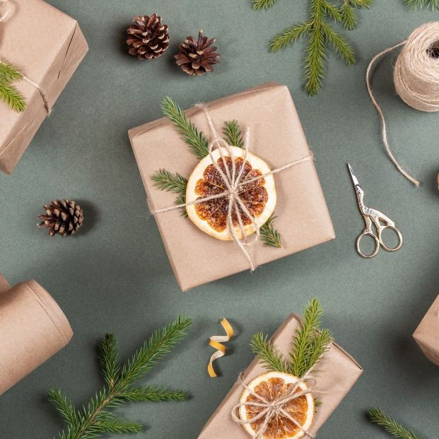 5 formas originales y económicas de envolver regalos estas navidades Foto: bigstock
