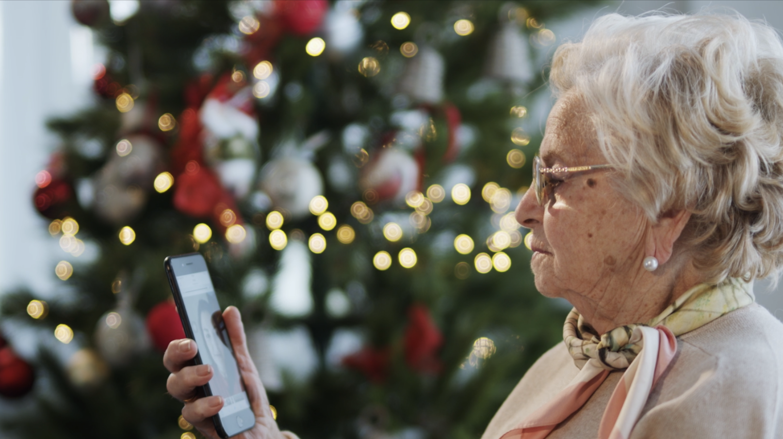 Los mayores asturianos piden en un vídeo responsabilidad durante esta Navidad. Foto: Gobierno de Asturias