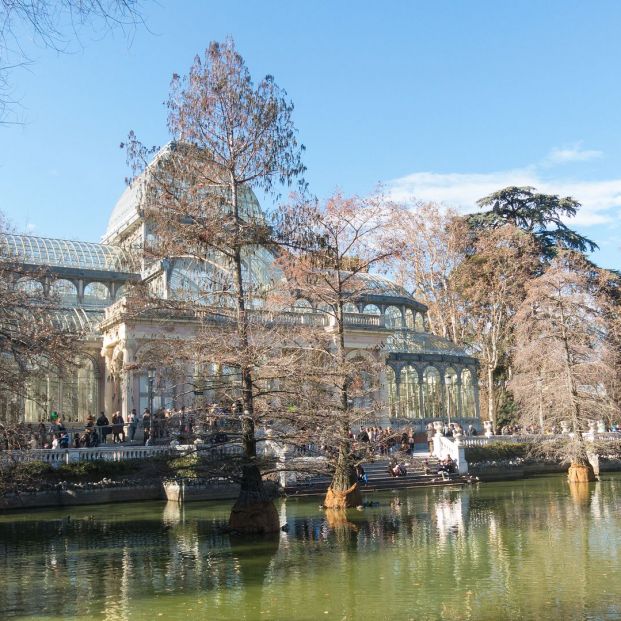  Parque del Retiro de Madrid (bigstock)