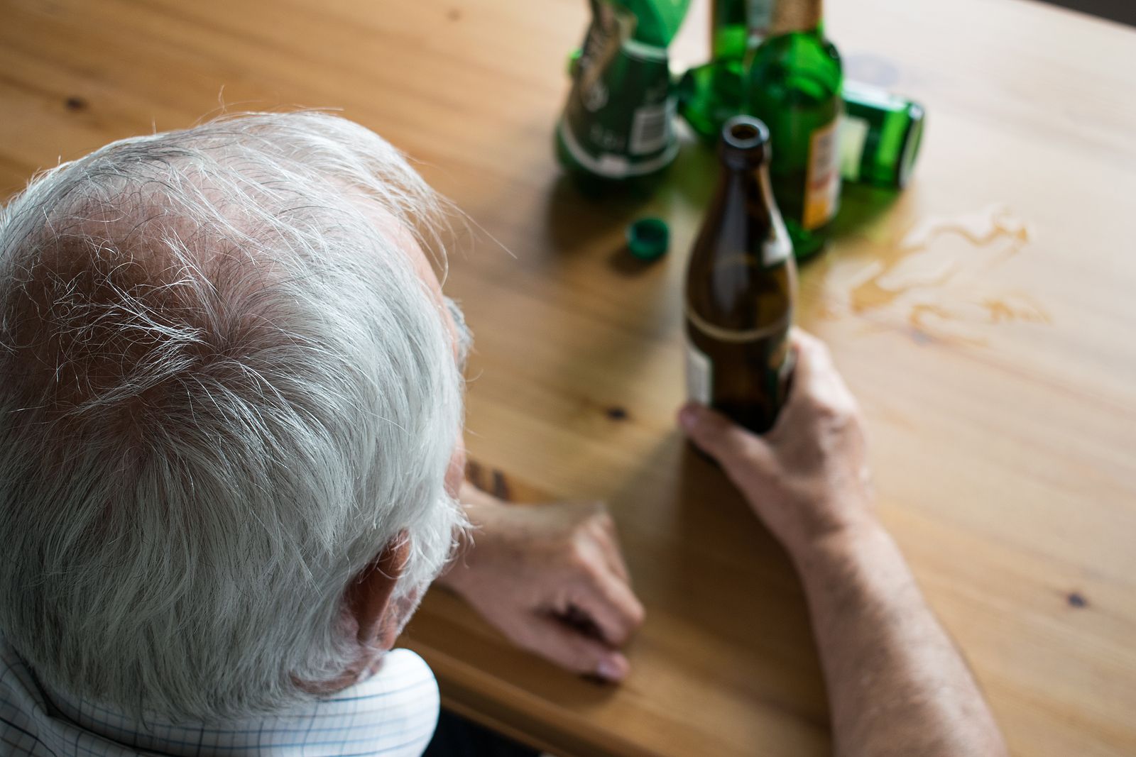 Cómo tratar el alcoholismo en la vejez