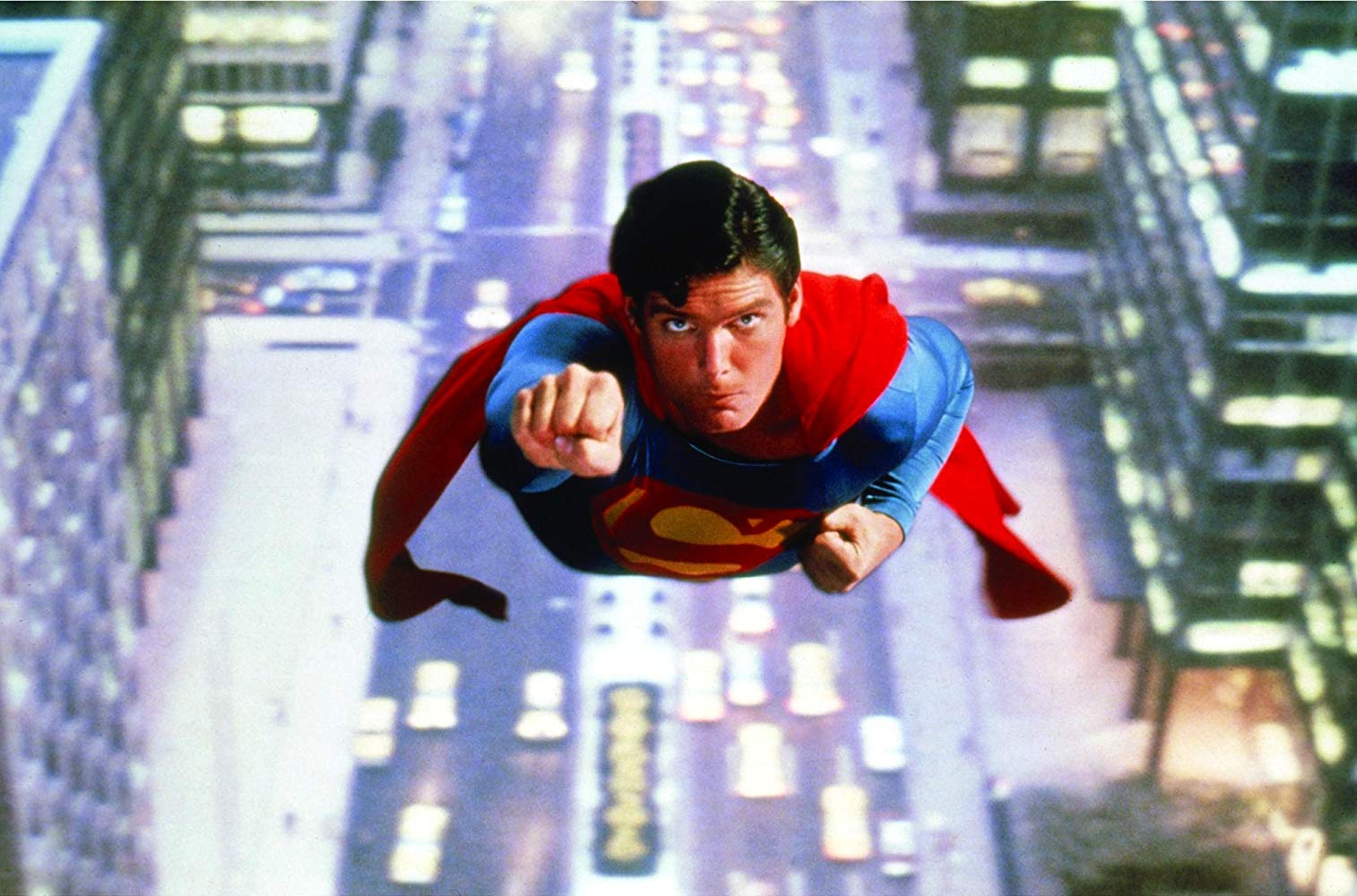 Qué películas de superhéroes son las más relevantes de la historia del cine: Christopher Reeve en Superman (1978) (Warner Bros.)