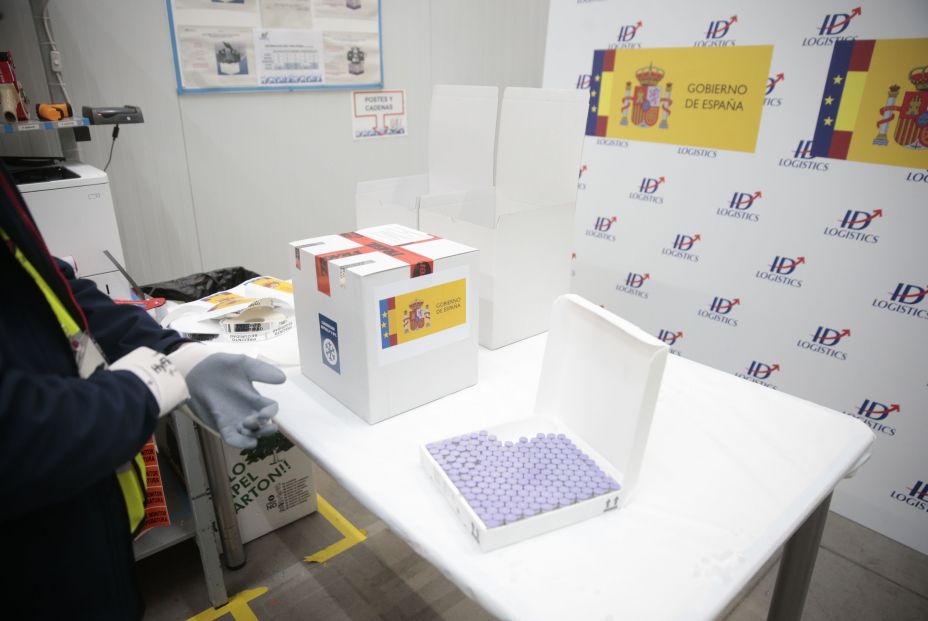 EuropaPress 3494451 personal laboratorios desarrollado vacunas pfizer biontech entregan dosis