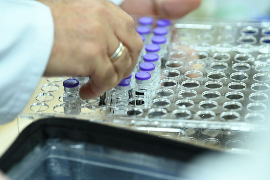 EuropaPress 3494816 dosis vacuna desarrollada laboratorios pfizer biontech residencia olmos