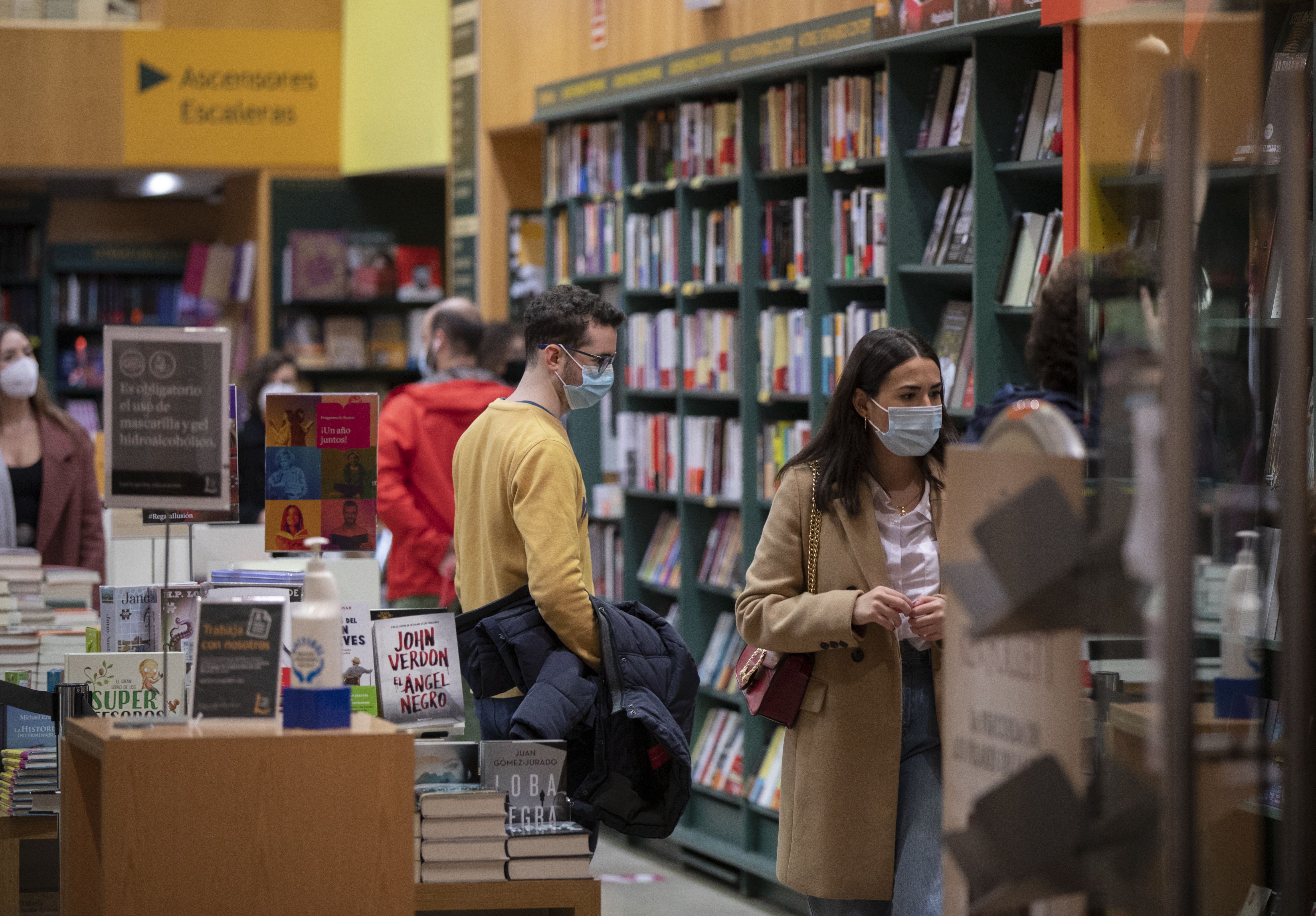 El libro, uno de los pocos supervivientes culturales del coronavirus