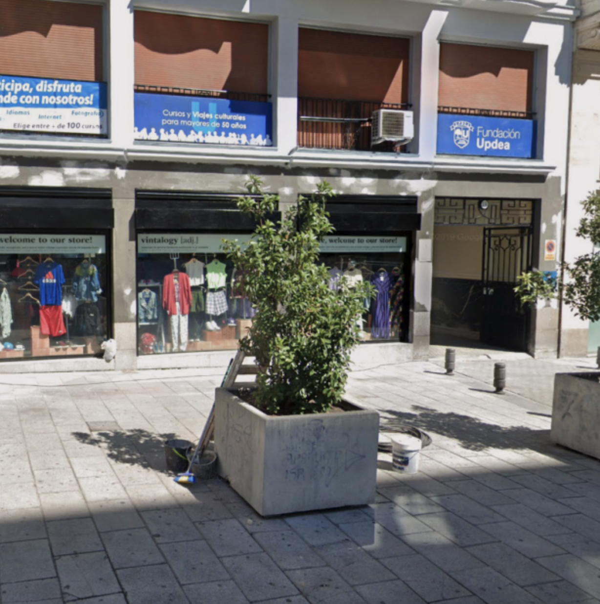 Son ya más de 350 los afectados, de entre 50 y 91 años, por el cierre de la Fundación UPDEA Son ya más de 350 los afectados, de entre 50 y 91 años, por el cierre de la Fundación UPDEA