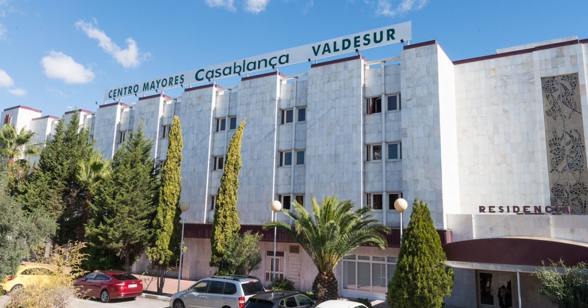 Madrid tomará medidas contra la residencia de mayores que también vacunó a sacerdotes y familiares. Foto: Grupo Casablanca