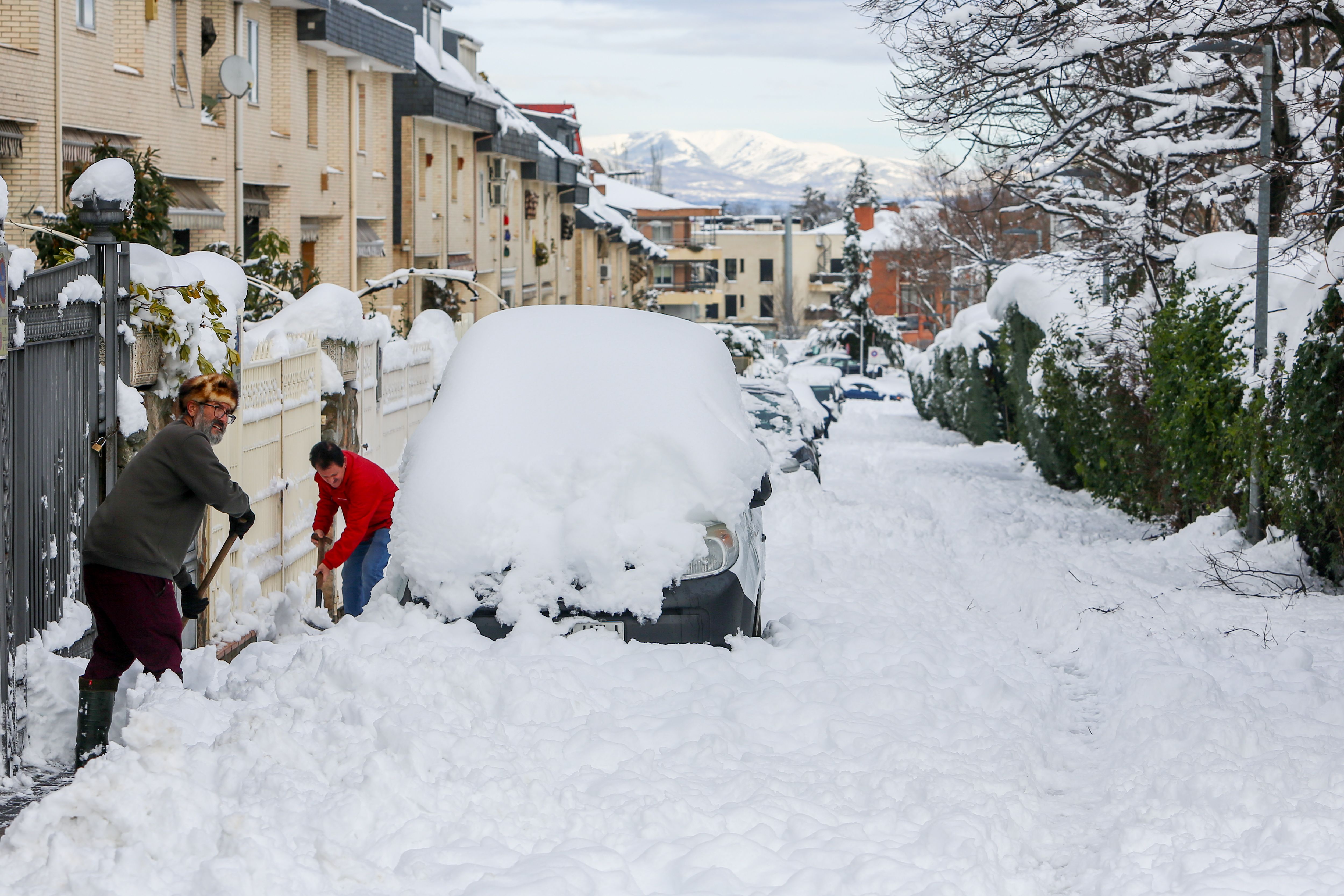 El Gobierno advierte de que quedan "horas muy complicadas" y del riesgo de las placas de hielo