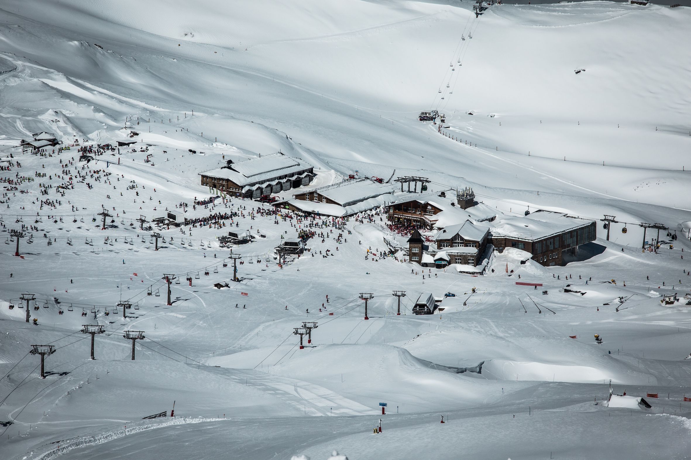 Las mejores estaciones de esquí de España Foto: Sierra Nevada. Cómo proteger adecuadamente tus ojos al practicar esquí 