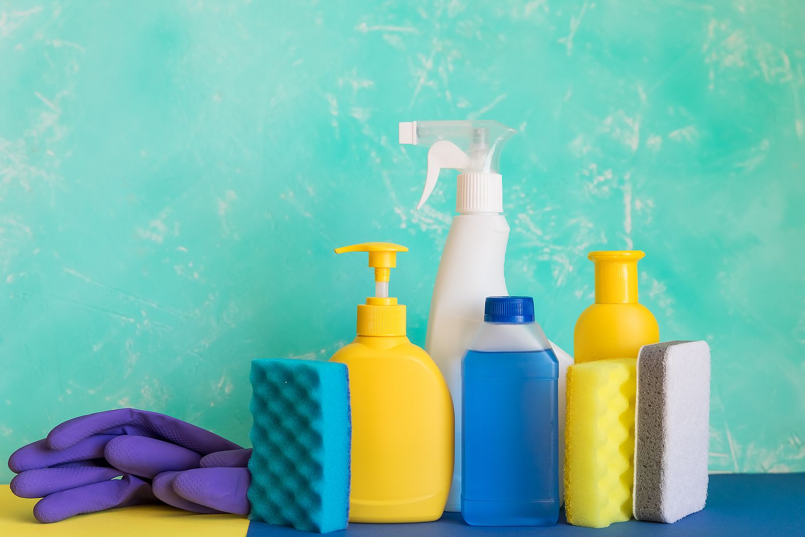 A la hora de desinfectar… ¿lejía o amoniaco? Foto: bigstock