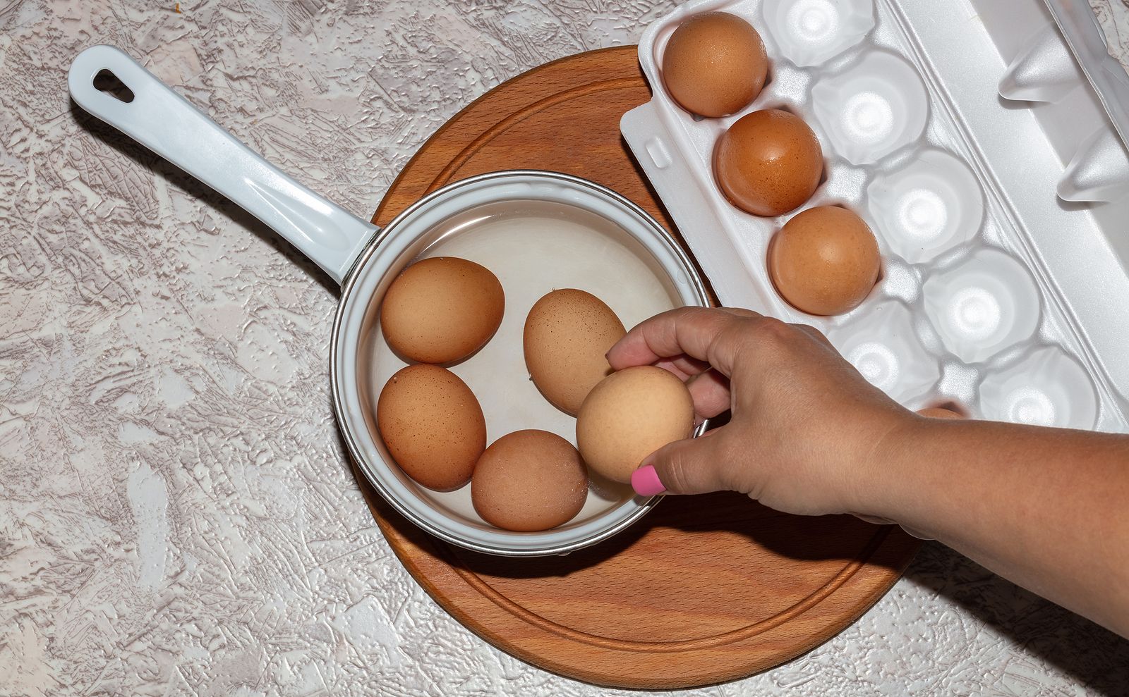 ¿Cómo identificar un huevo en mal estado? Foto: bigstock