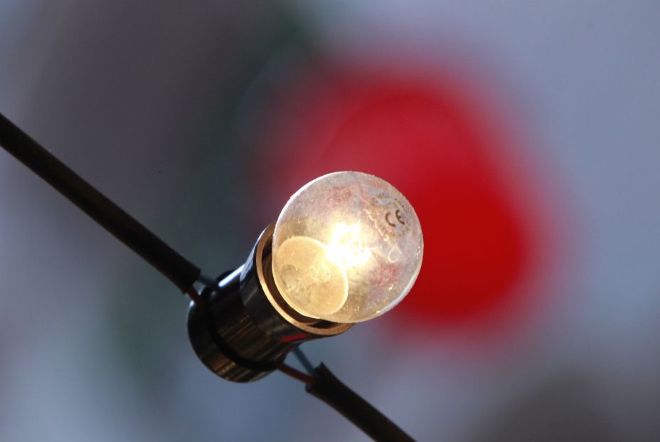 El precio de la luz bajará un 10% este viernes, hasta los 78,42 euros por MWh   Foto: Europa Press 
