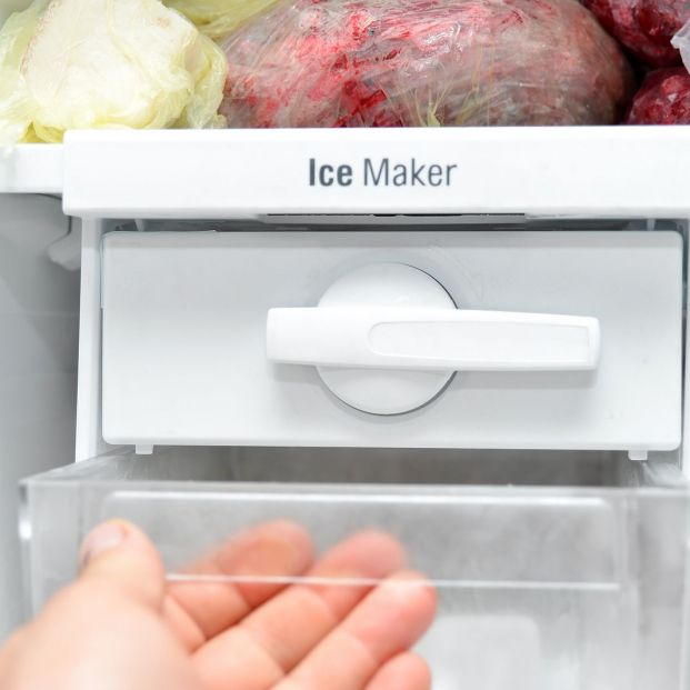 Cómo descongelar el congelador paso a paso Foto: bigstock