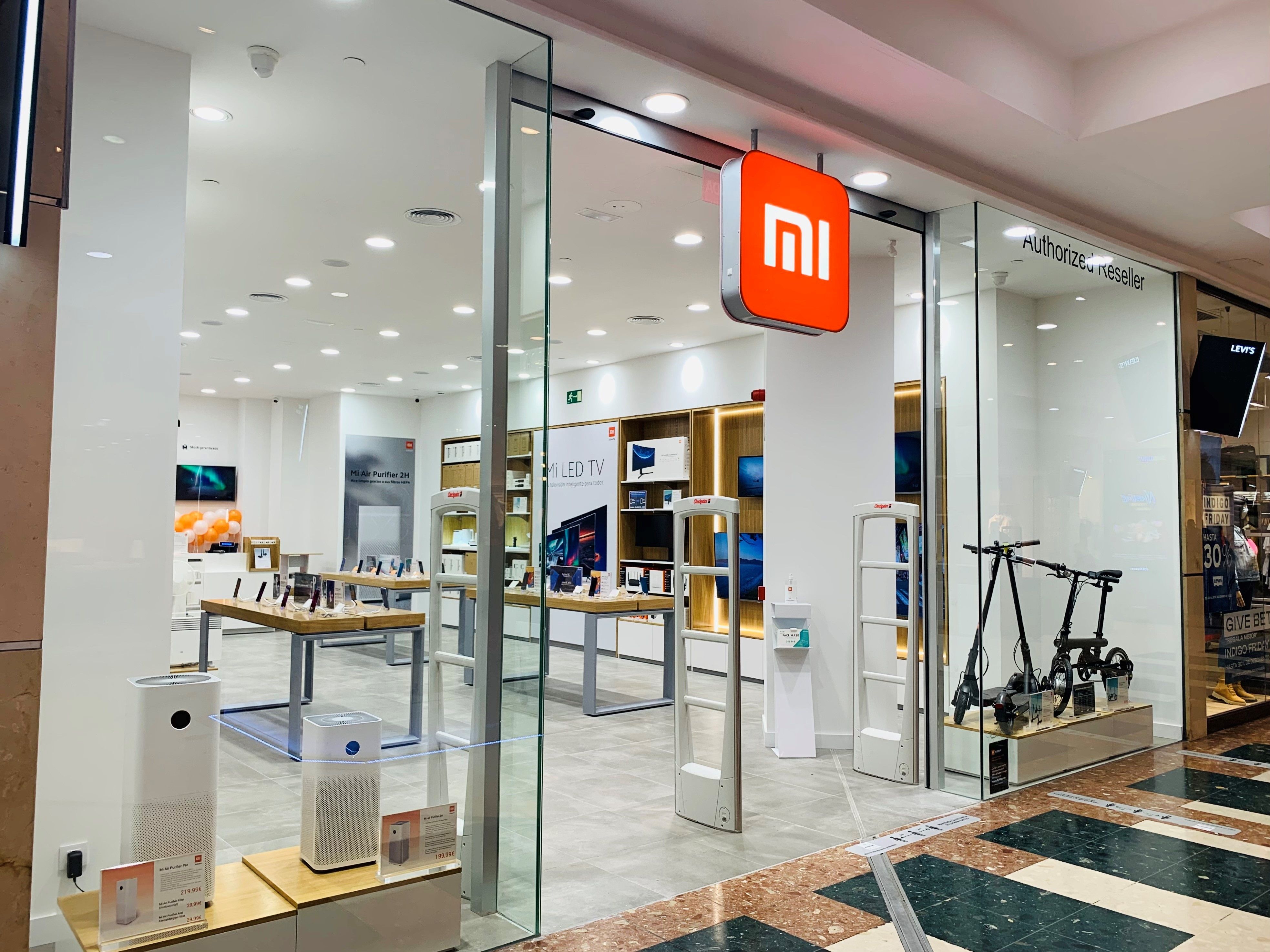 EEUU incluye a Xiaomi en la lista negra de "empresas militares chinas comunistas" EEUU incluye a Xiaomi en la lista negra de "empresas militares chinas comunistas"