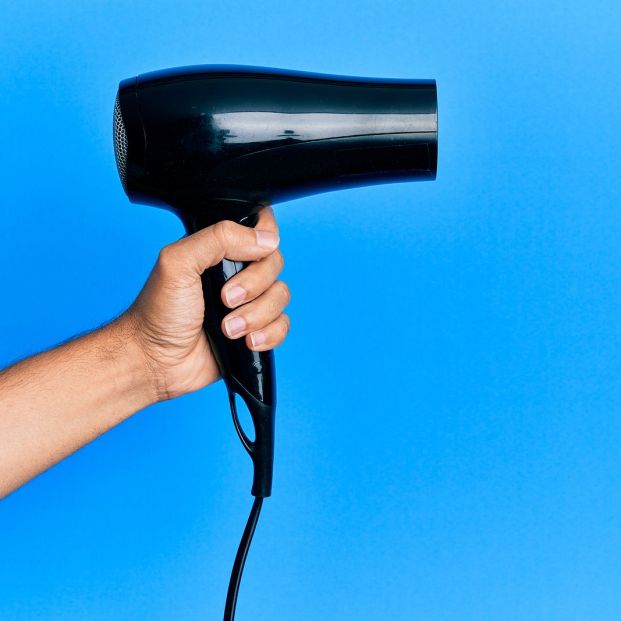 6 errores que cometes al utilizar el secador de pelo