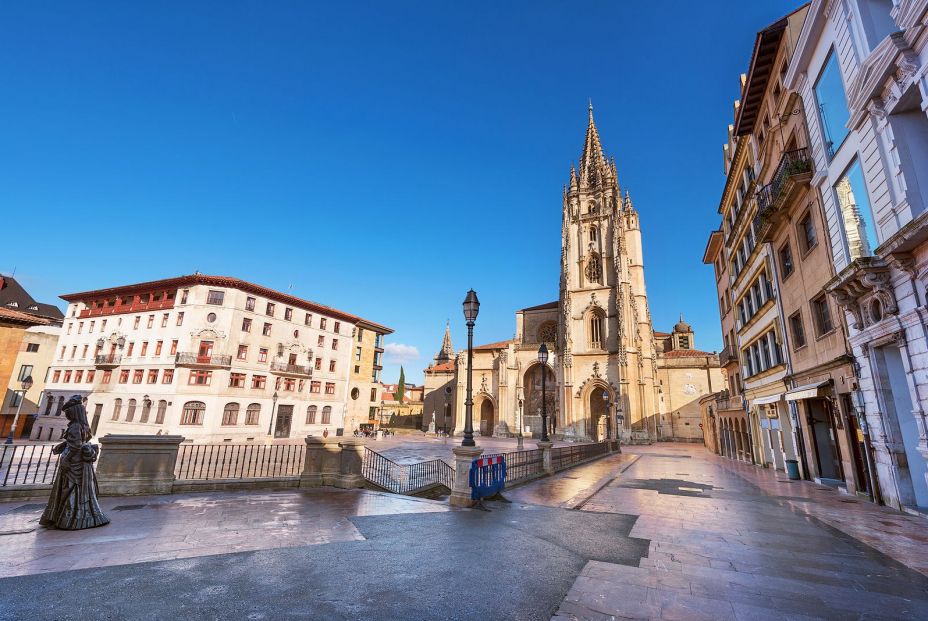bigstock Oviedo Cathedral In Asturias  292639750