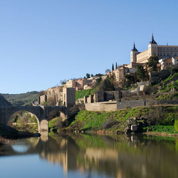 Ruta por las murallas de las ciudades españolas patrimonio de la Humanidad   Toledo (Foto Bigstock) 2