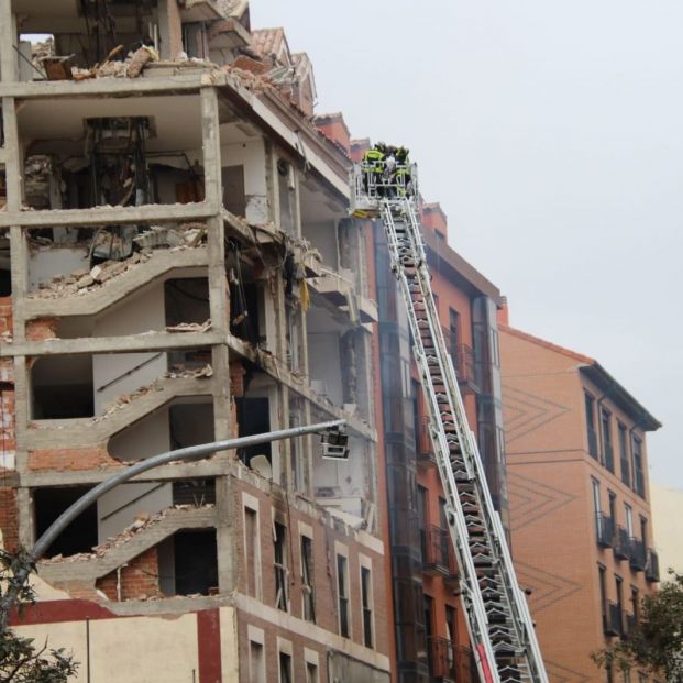 Tres muertos y un desaparecido en la explosión en un edificio de Madrid