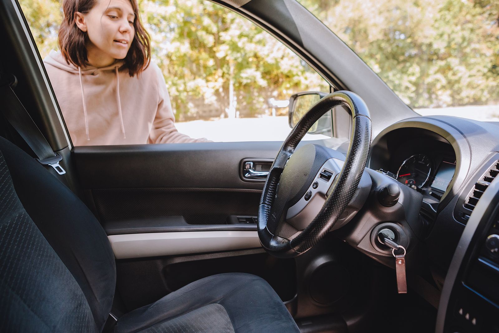 Abre tu coche con una pelota de tenis si olvidaste las llaves dentro Foto: bigstock