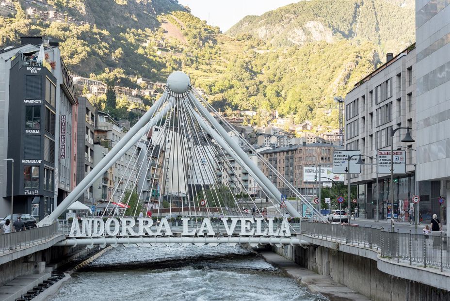 Estas son las ventajas de jubilarse en Andorra. Foto Bigstock