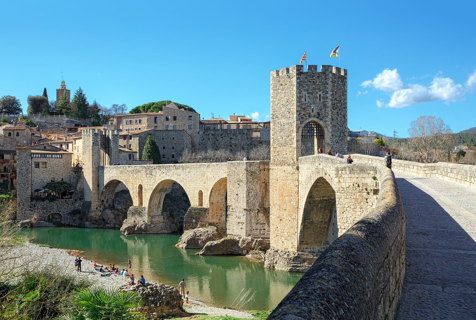 Besalú, una joya medieval en la provincia de Girona Foto: bigstock 