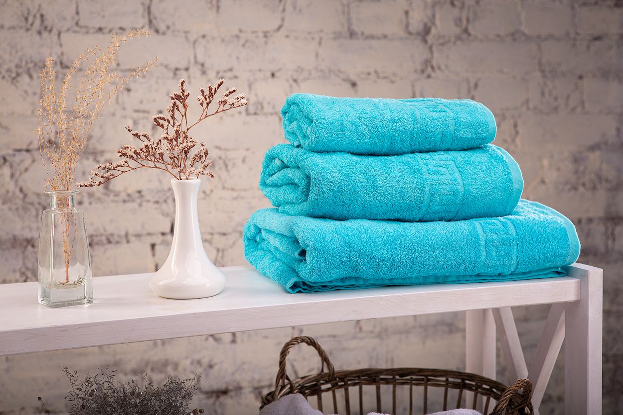 Cómo mantener suaves y esponjosas tus toallas
