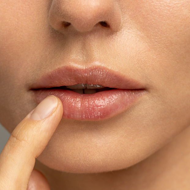 10 trucos para que tus labios no sufran con el frío 
