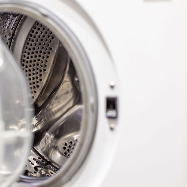 Detectan fallos de seguridad en lavadoras de varias marcas: comprueba si la tuya está afectada