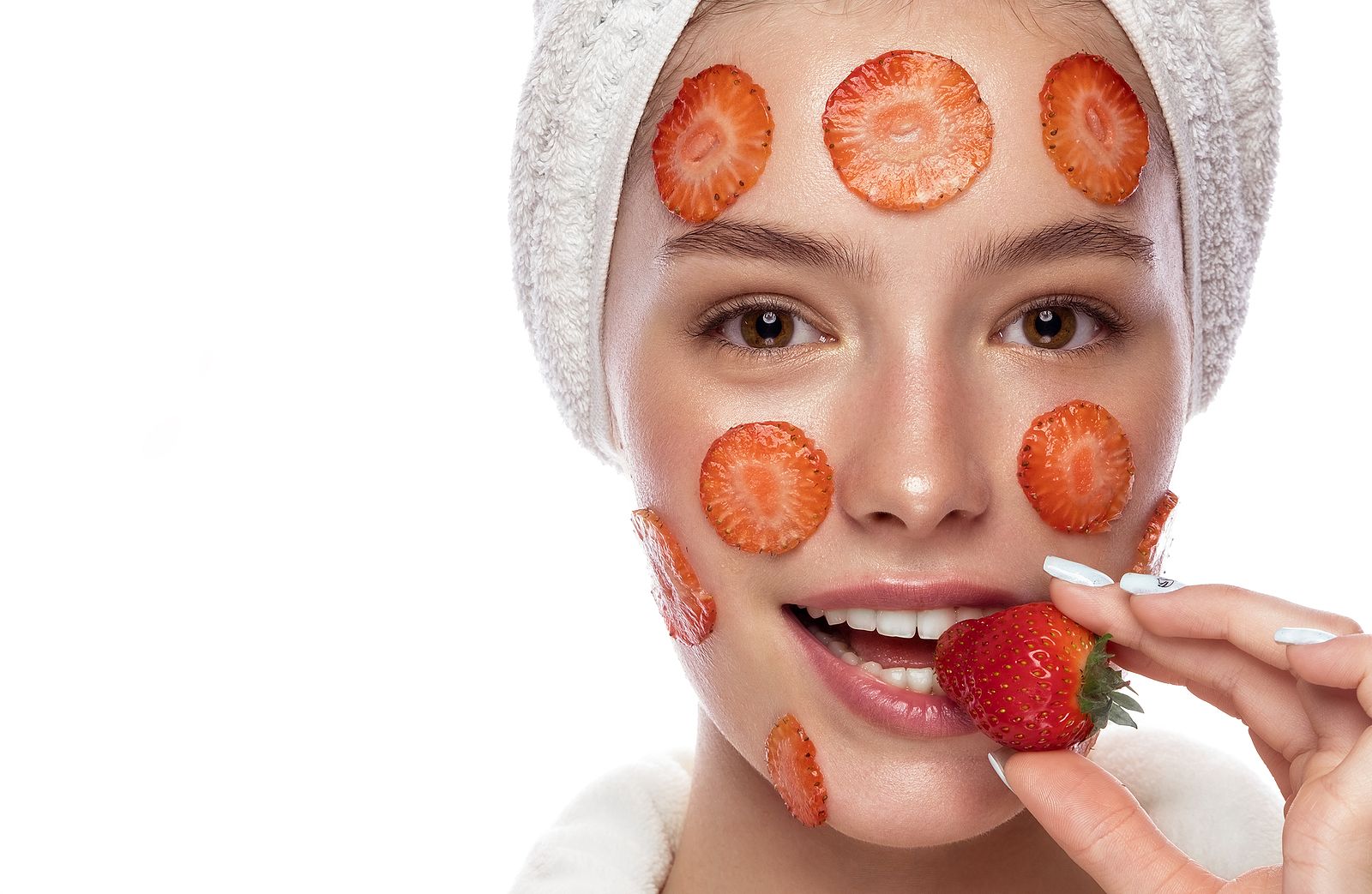 Remedios naturales a base de fresas para rejuvenecer el rostro