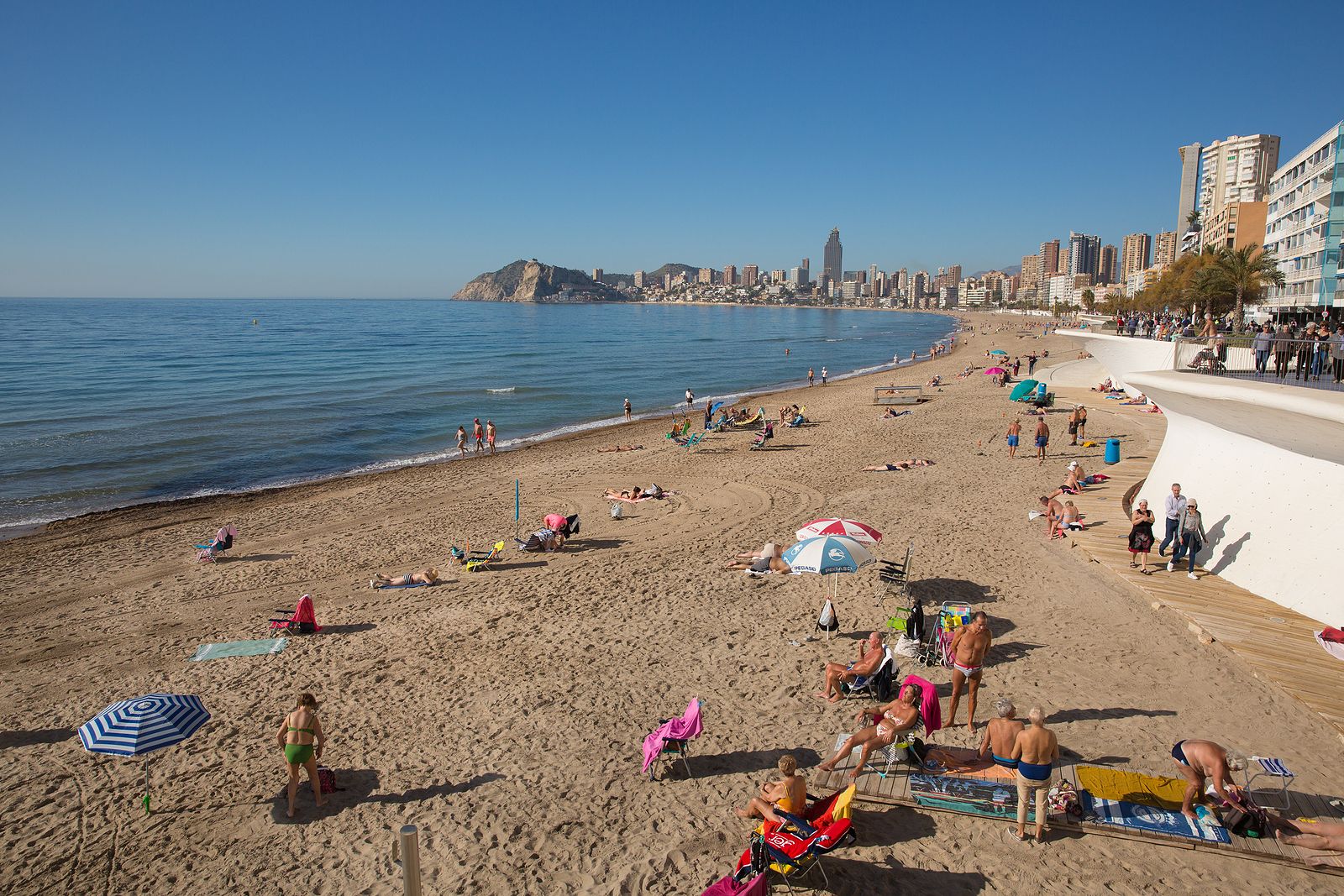 Ayuda factura luz en Benidorm: últimos días para pedirla 