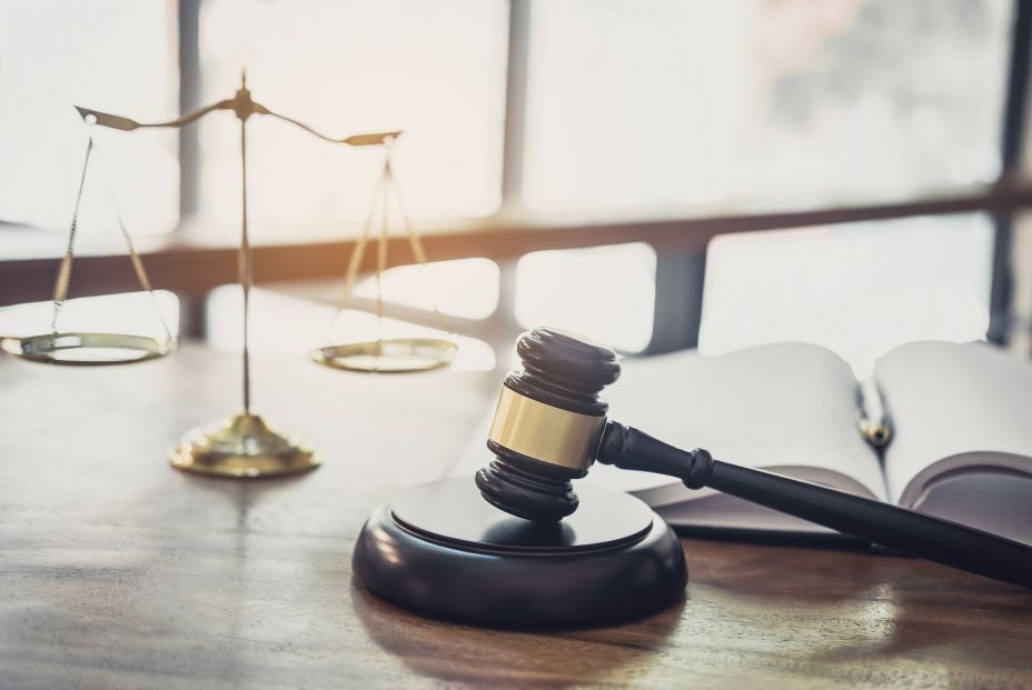 Investigan a la directora y a una empleada de una residencia por la caída mortal de un anciano Investigan a la directora y a una empleada de una residencia por la caída mortal de un anciano