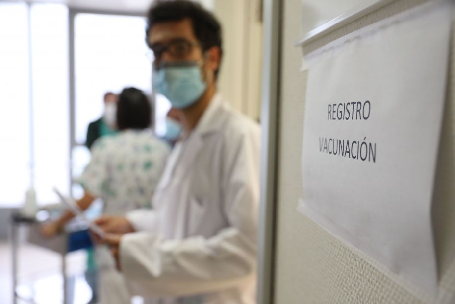 Cuatro sociedades científicas piden retrasar la vacunación a personas que ya han pasado el Covid. Foto:Europa Press