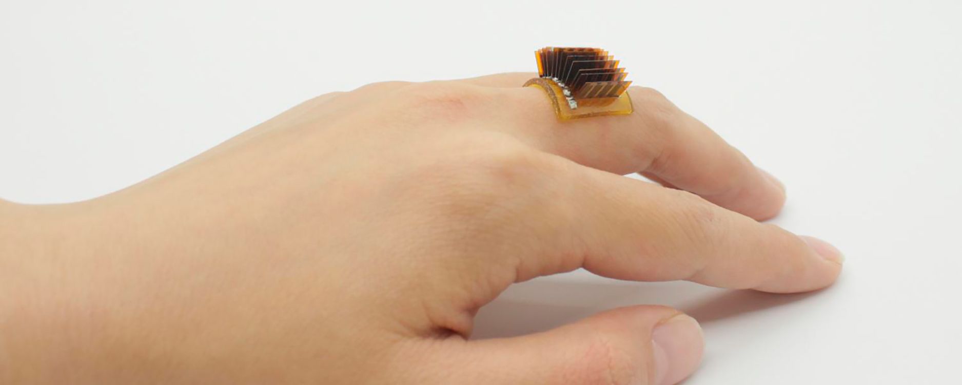 Desarrollan un anillo que convierte el cuerpo en una batería Desarrollan un anillo que convierte el cuerpo en una batería