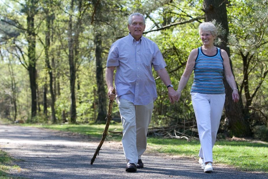 Caminar rápido fortalece el músculo cardíaco